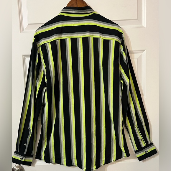🎁 NWT! Geometrix New York Striped Button Down Shirt. - Picture 2 of 15